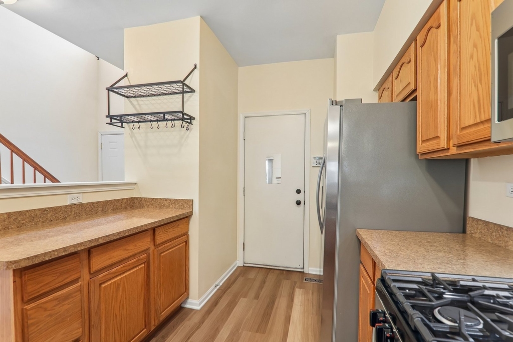 984 Parkhill Circle - Photo 16