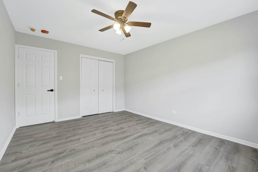 171 W 63rd Street - Photo 5