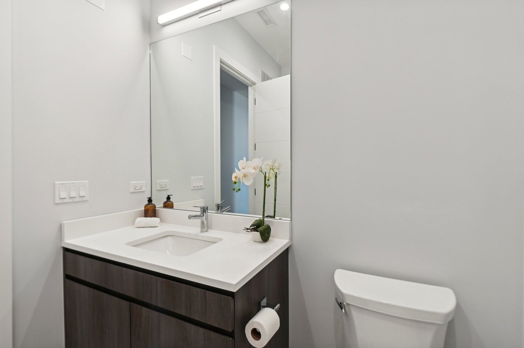 812 W Adams Street - Photo 15