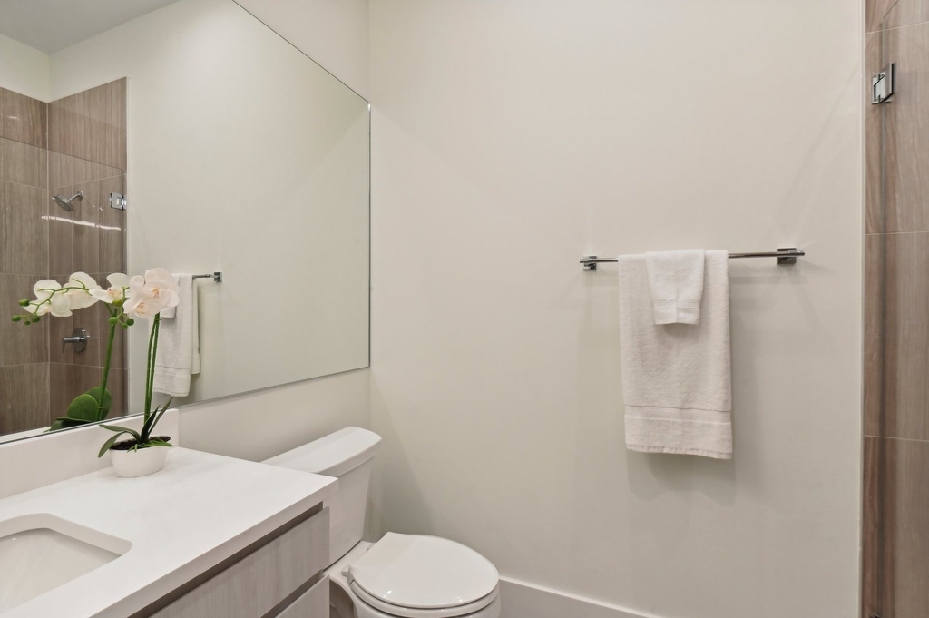 812 W Adams Street - Photo 9