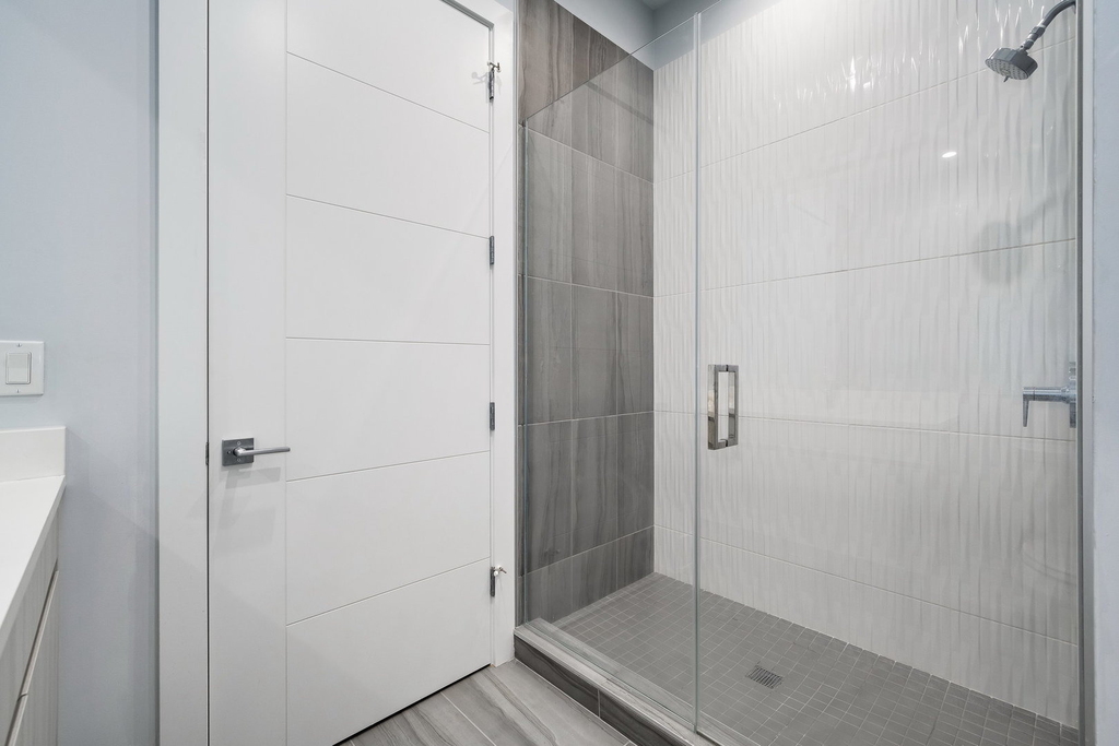 812 W Adams Street - Photo 11