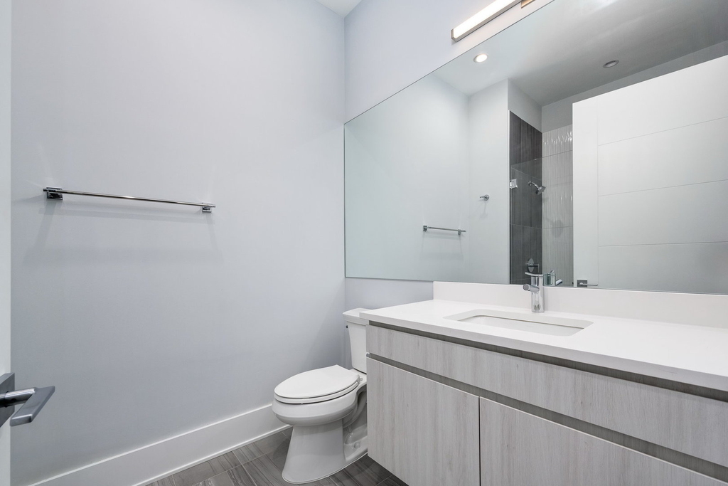 812 W Adams Street - Photo 10