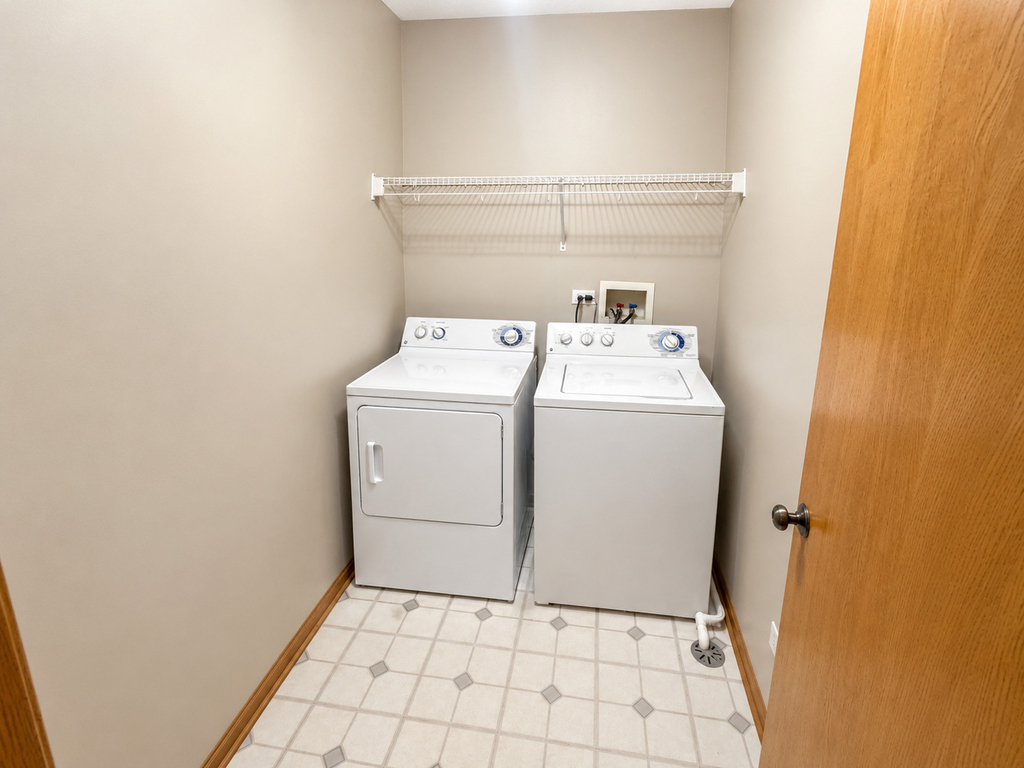 647 Jonathan Drive - Photo 7