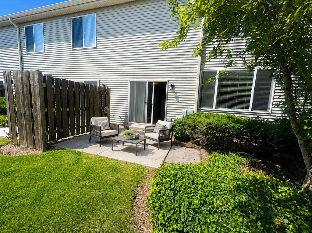 647 Jonathan Drive - Photo 6