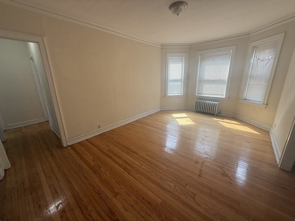 2105 Grove Avenue - Photo 3