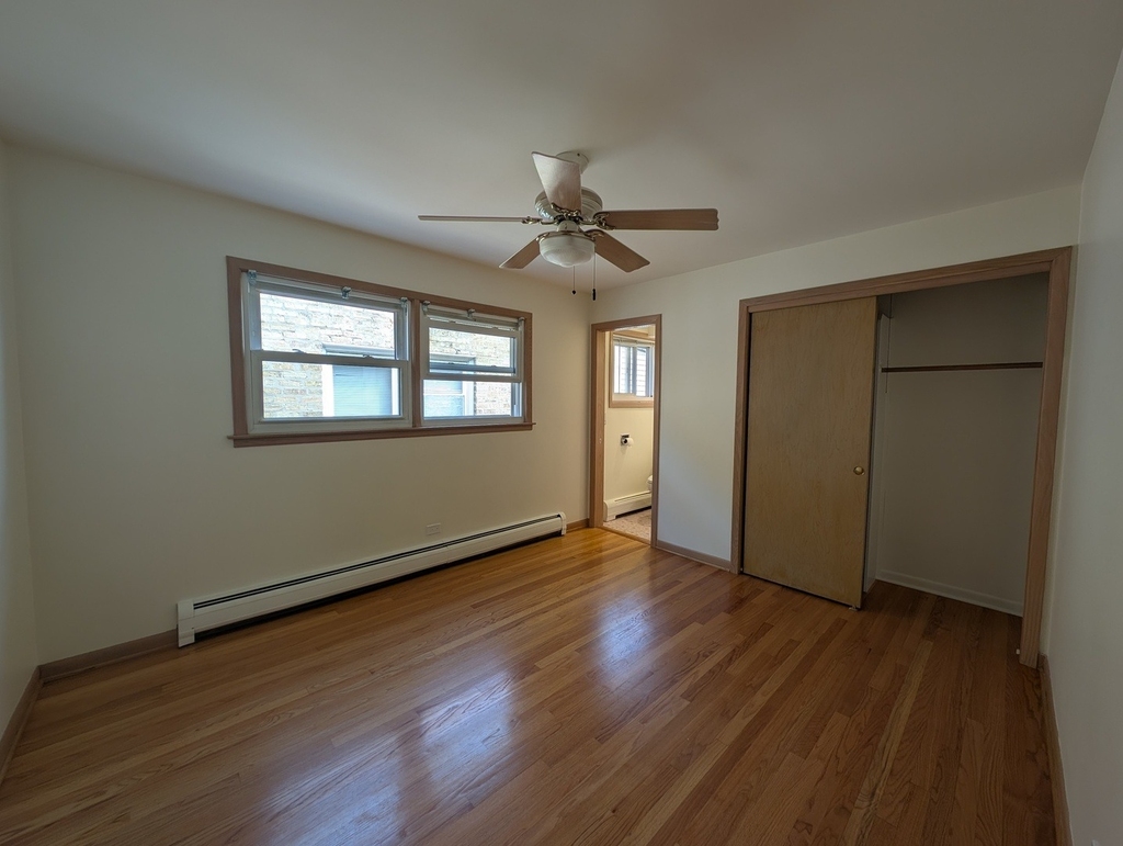 6537 N Natoma Avenue - Photo 4