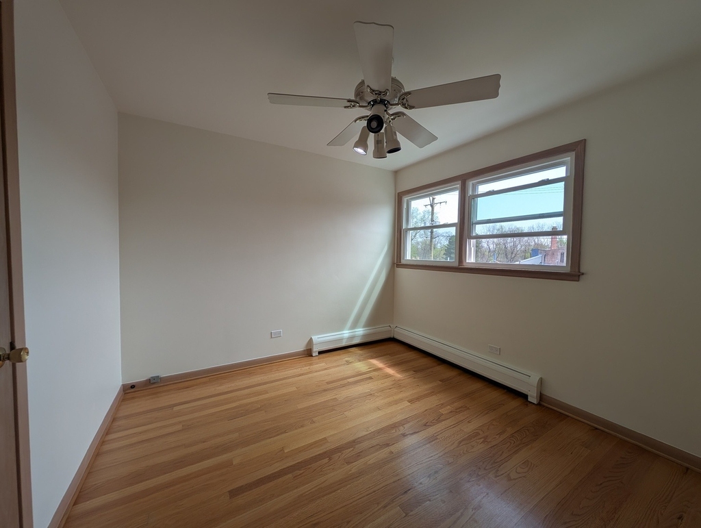 6537 N Natoma Avenue - Photo 5