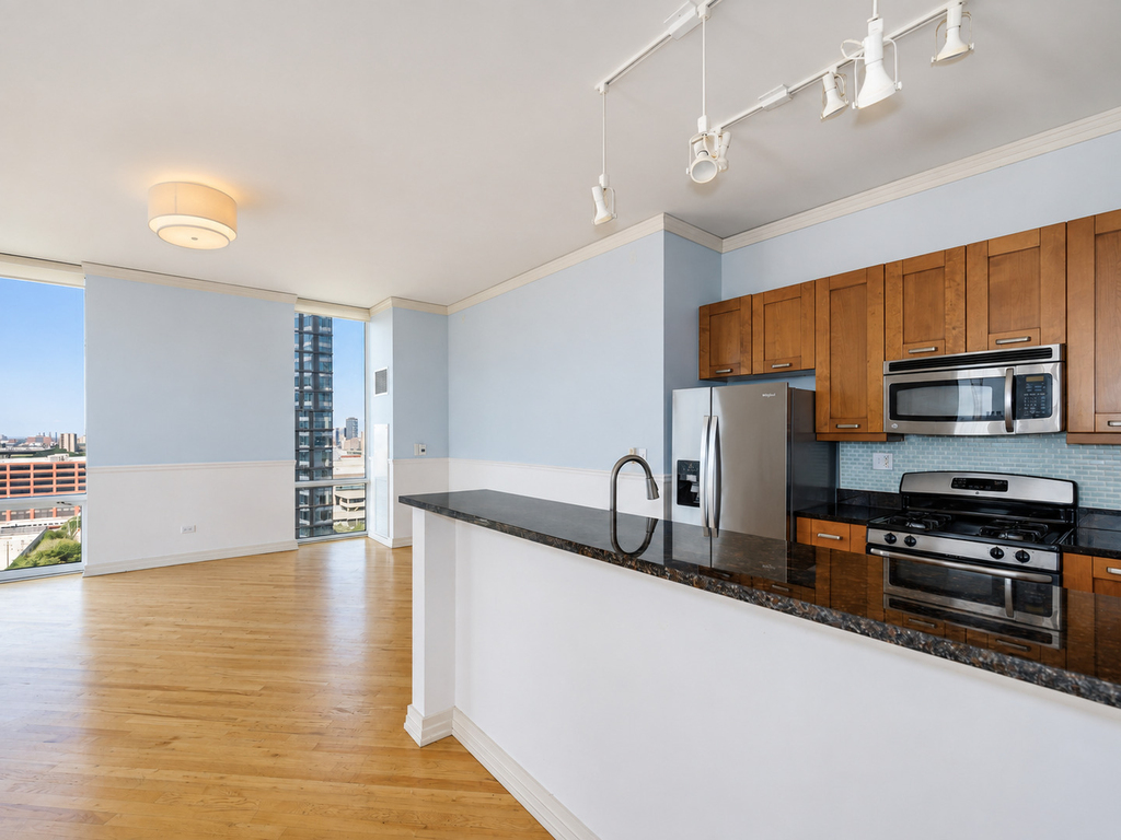 170 W Polk Street - Photo 8