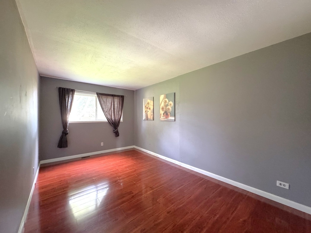 8113 Norwood Court - Photo 16