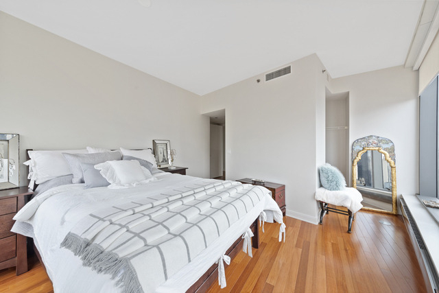 60 E Monroe Street - Photo 12