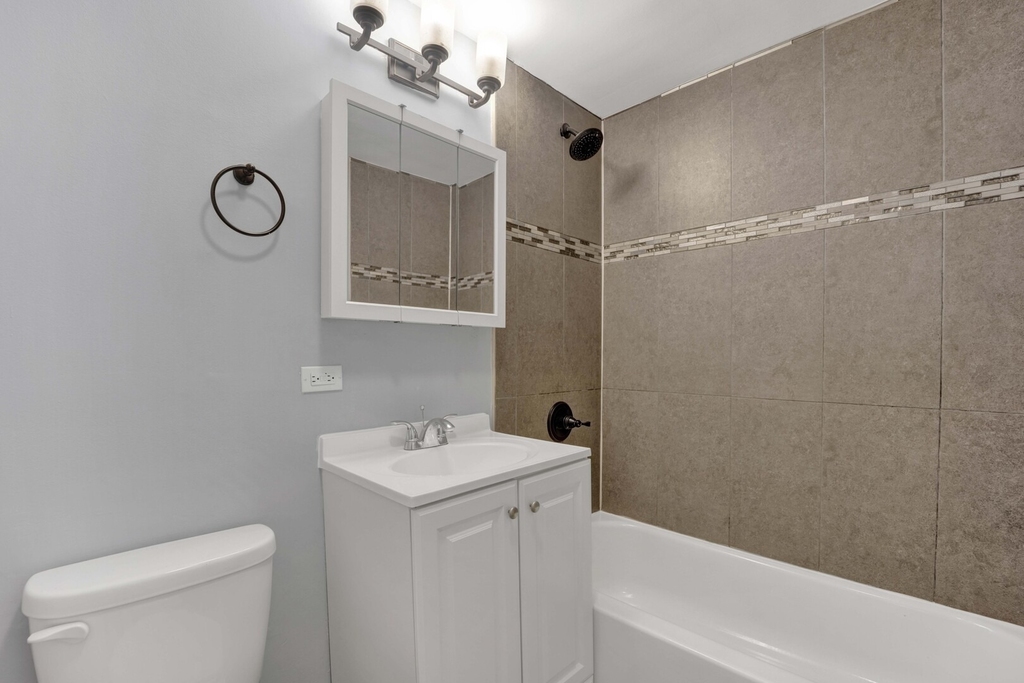 3340 S Carpenter Street - Photo 12