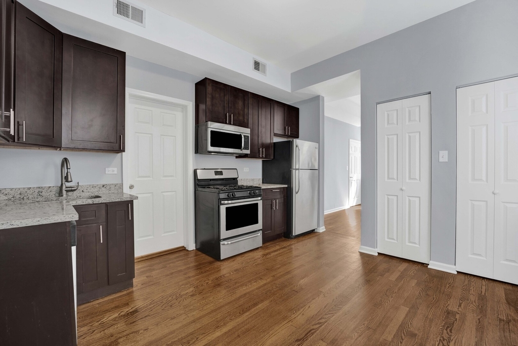 3340 S Carpenter Street - Photo 6