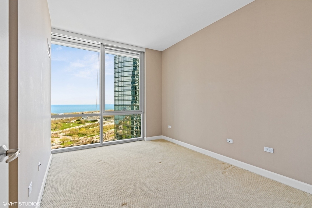 1201 S Prairie Avenue - Photo 14