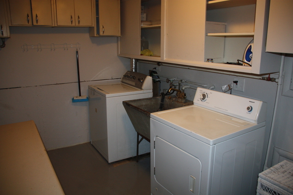 402 E Atwater Avenue - Photo 10