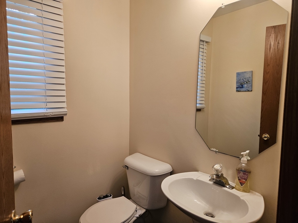 10956 S 76th Avenue - Photo 11