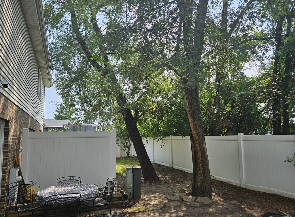 10956 S 76th Avenue - Photo 13