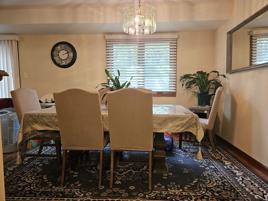 10956 S 76th Avenue - Photo 2