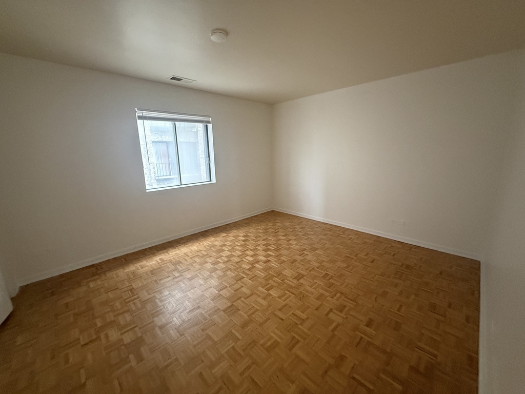 2310 N Harlem Avenue - Photo 8