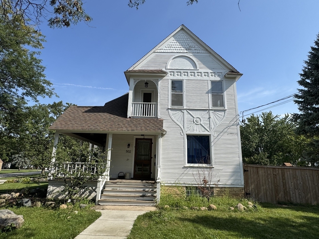 502 E Washington Street - Photo 0