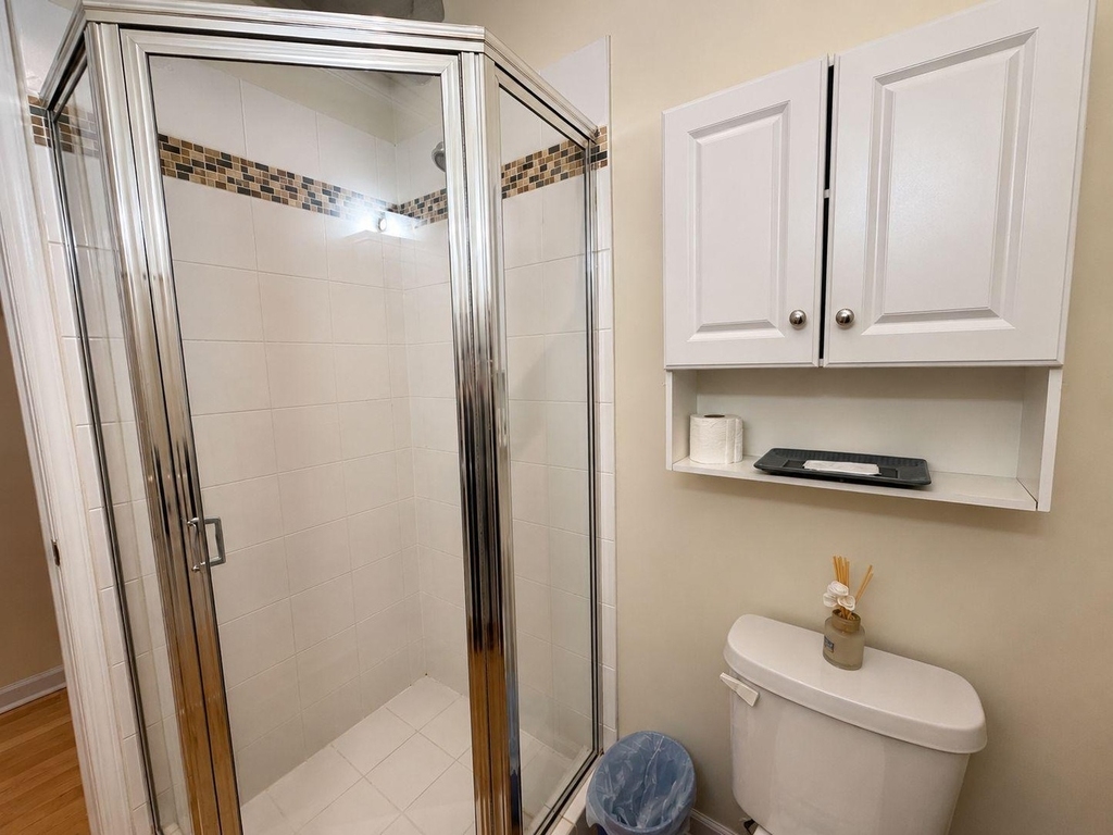 1028 W 20th Place - Photo 9