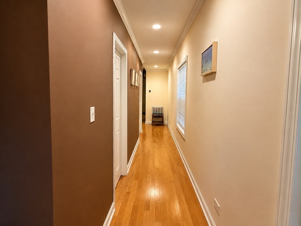 1028 W 20th Place - Photo 11