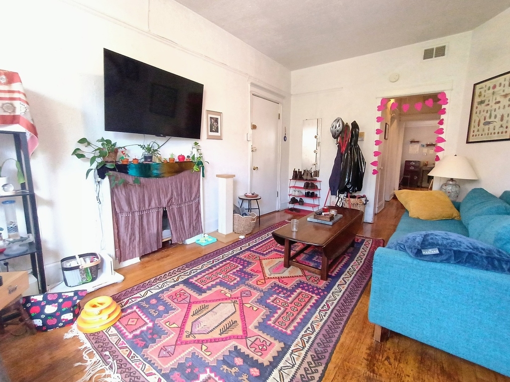 3516 N Broadway Street - Photo 2