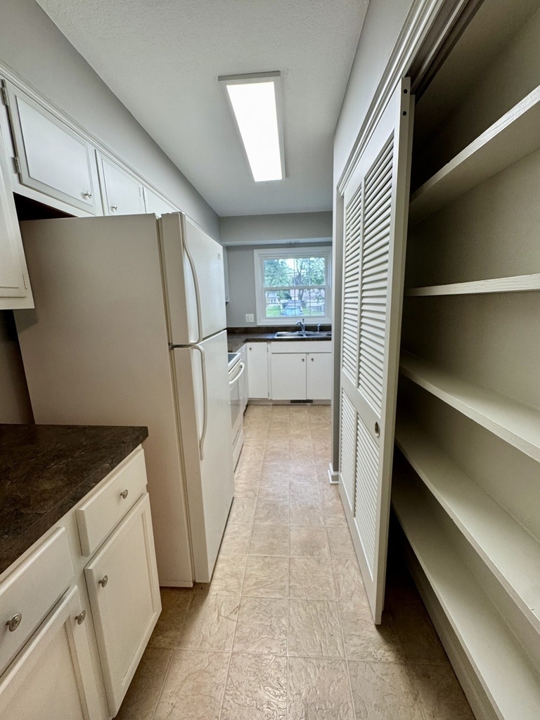 1426 20th Avenue - Photo 2