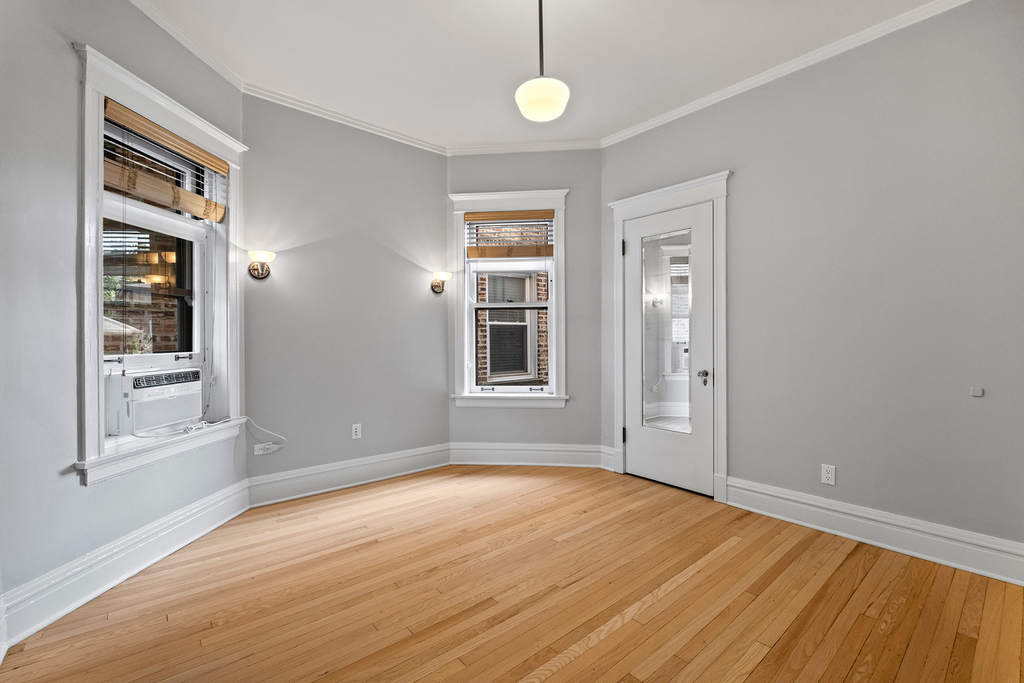 1335 W Thorndale Avenue - Photo 4