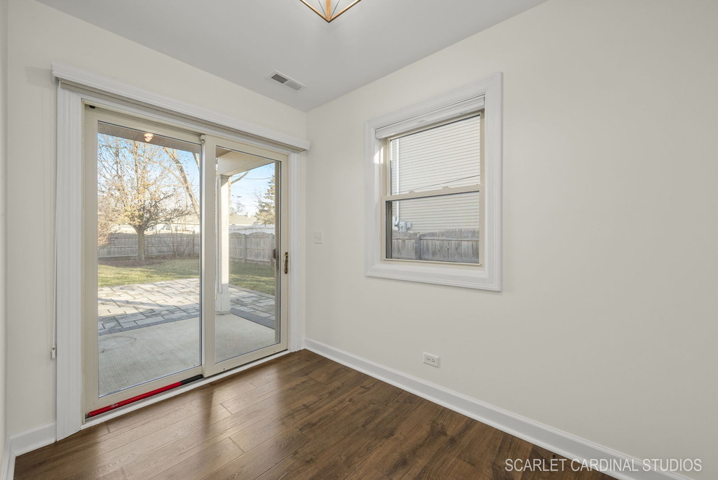 703 Wakeman Avenue - Photo 10