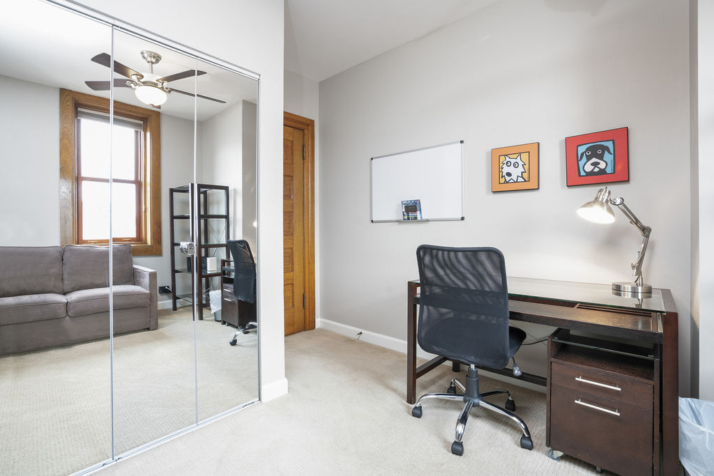 550 W Surf Street - Photo 14