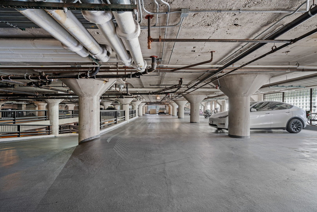 320 E 21st Street - Photo 13