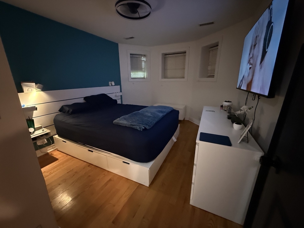 809 W Bradley Place - Photo 4