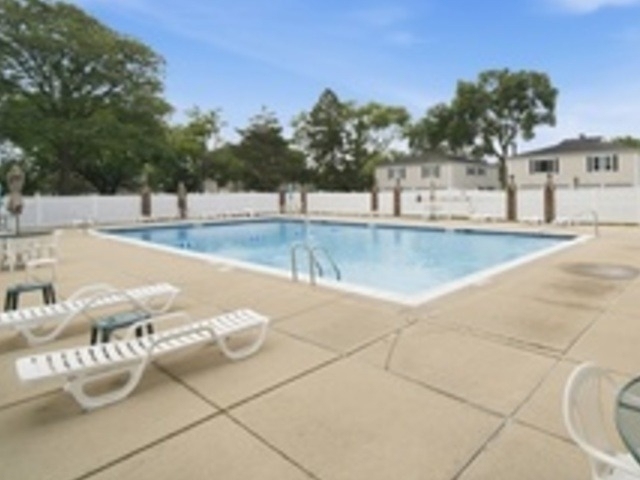 1405 Cove Drive - Photo 14