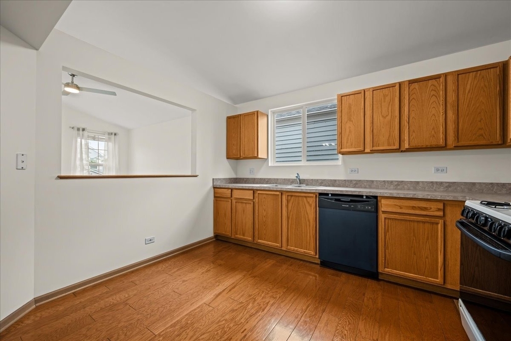 1637 Linden Park Lane - Photo 8