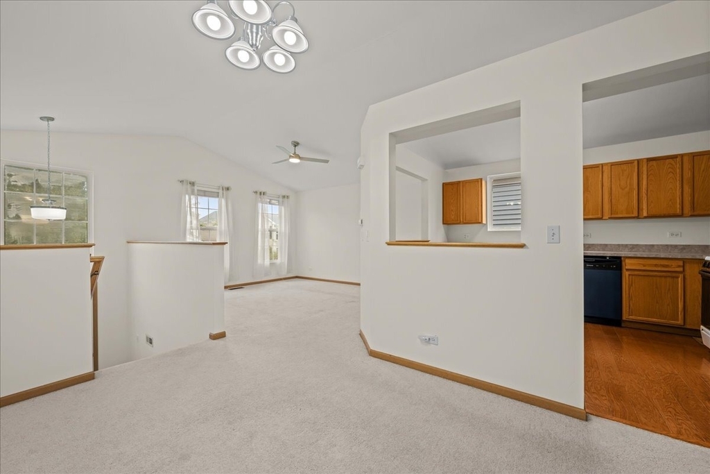 1637 Linden Park Lane - Photo 7