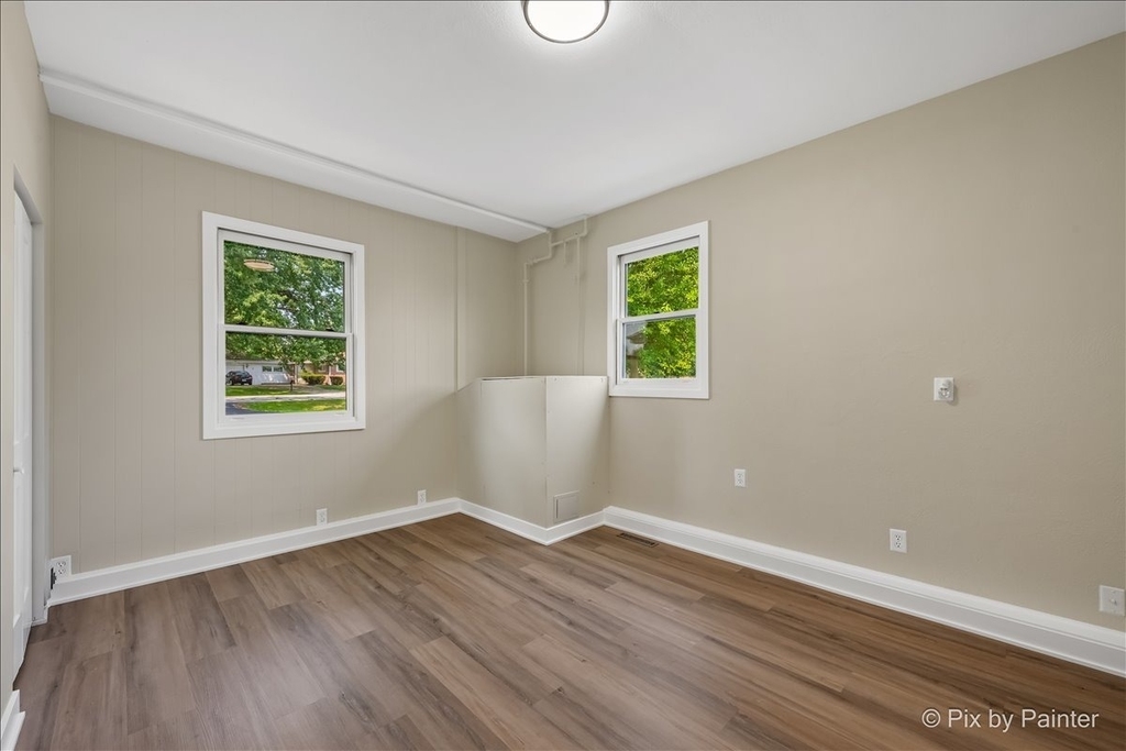 355 Hilltop Drive - Photo 7