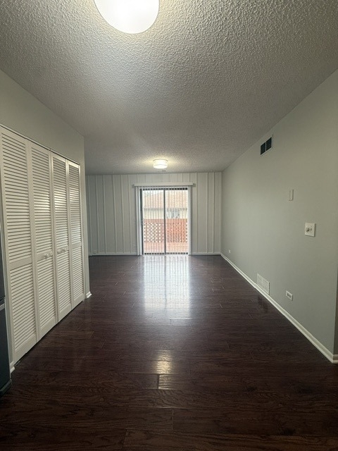 1025 Manchester Court - Photo 4