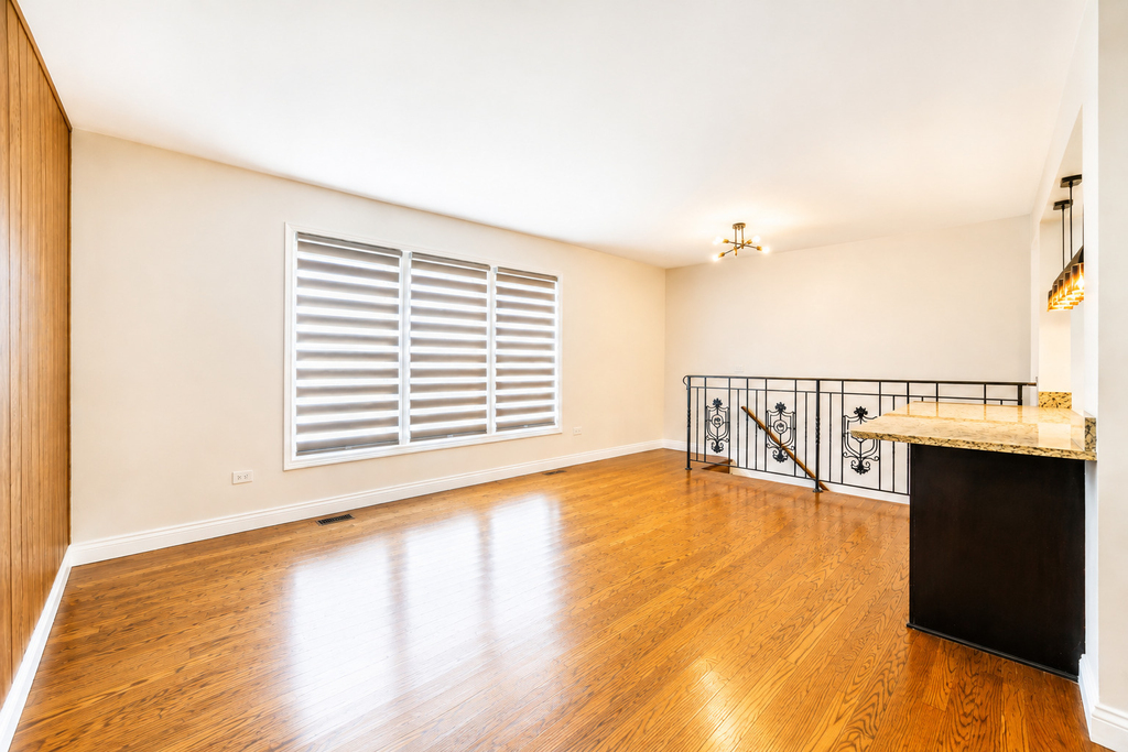 1077 Glouchester Harbor - Photo 11