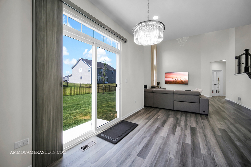 12504 S Cherry Blossom Boulevard - Photo 11
