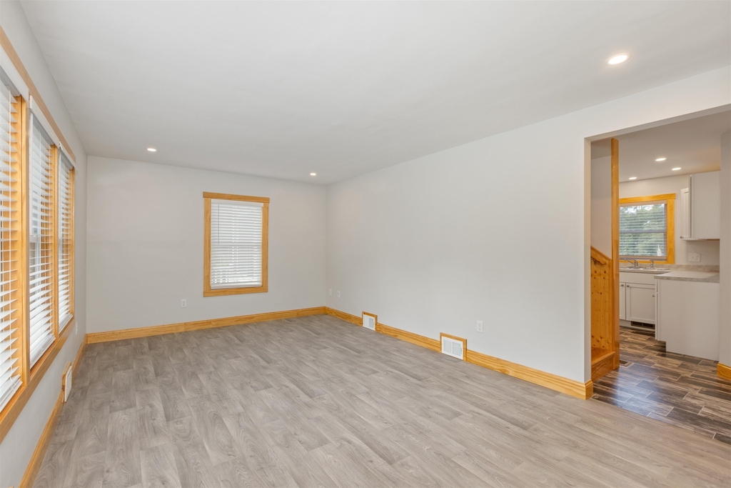 58 Brady - Photo 1