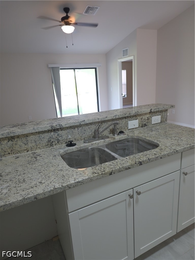 1418 Se 1st Place - Photo 9
