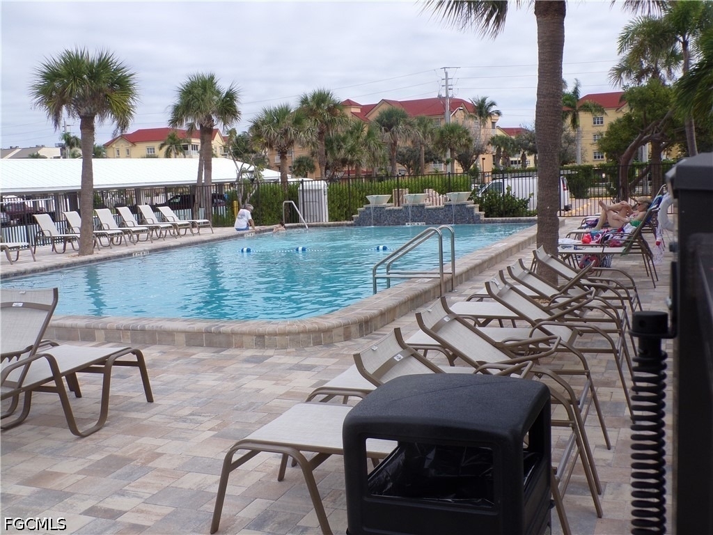 7500 Estero Boulevard - Photo 15