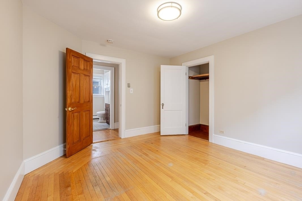 324 Laurel - Photo 12