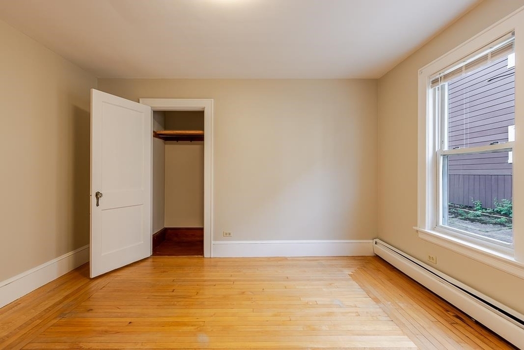324 Laurel - Photo 13