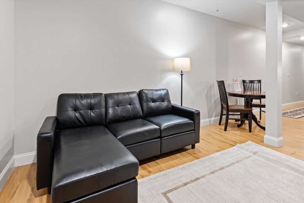 1361 Elm - Photo 12