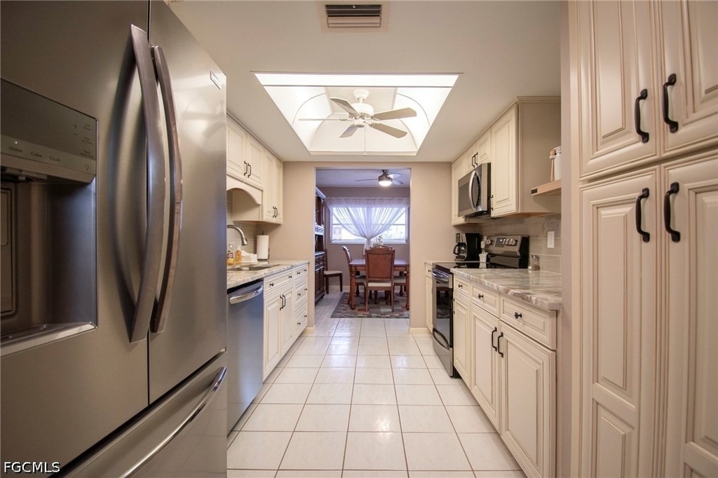 3612 Se 12th Avenue - Photo 11