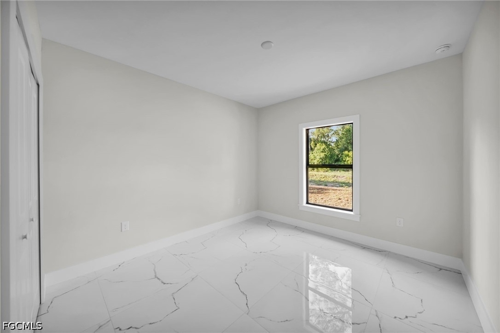636 Ladd Street - Photo 20
