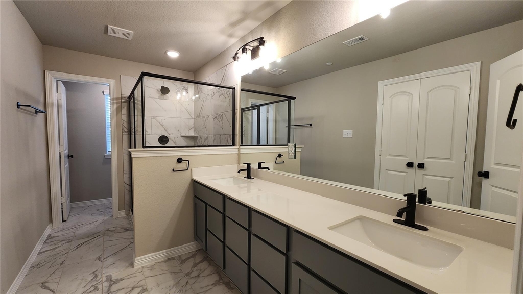 8009 Scanlan Trail - Photo 37