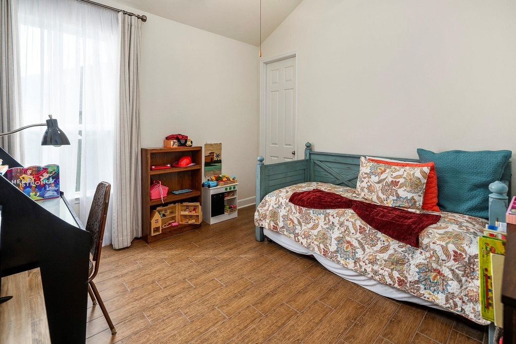 1810 Daly Way - Photo 21