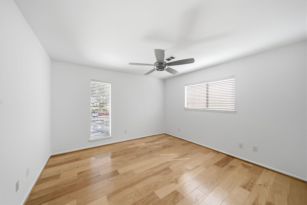 10319 Meadow Lake Lane - Photo 20